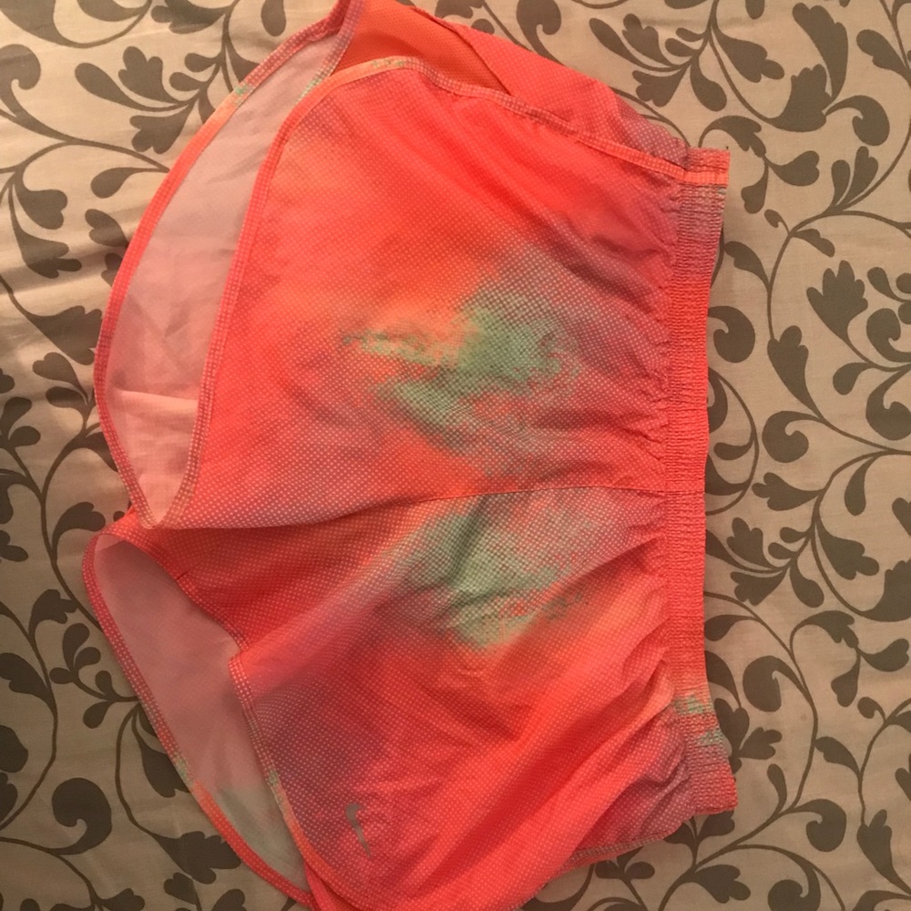 Nike tempo shorts 3”